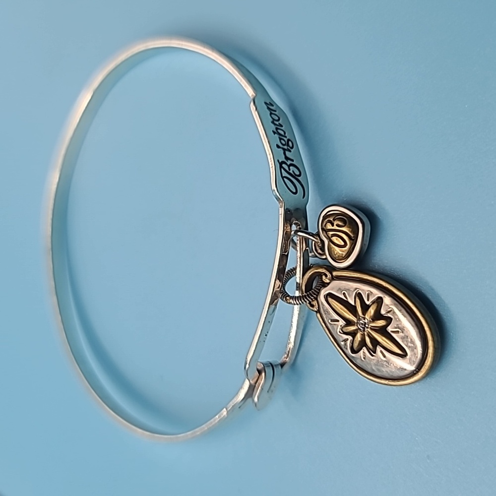 Brighton "Art & Soul" Collection "JOY TO THE WORLD" Hammered Silver Bangle ♥️